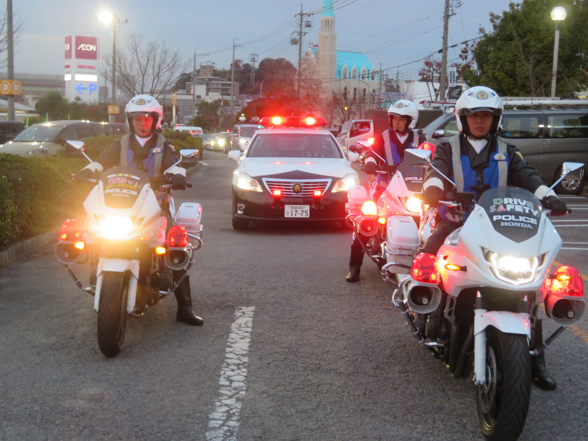 年末の交通安全一斉パトロール出発式